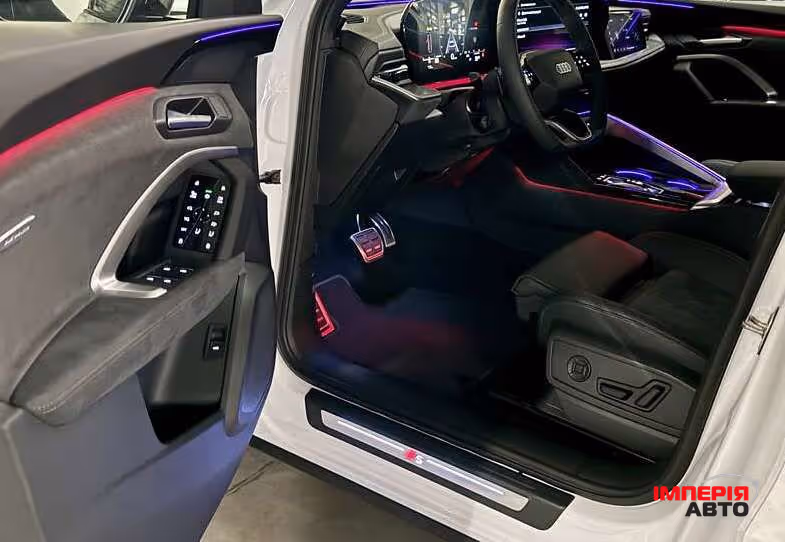 Audi Q5 - фото 12