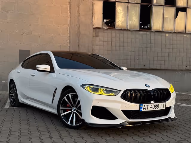 BMW 8 серії - зображення 1