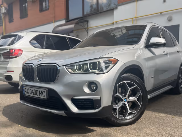 BMW X1 - зображення 1