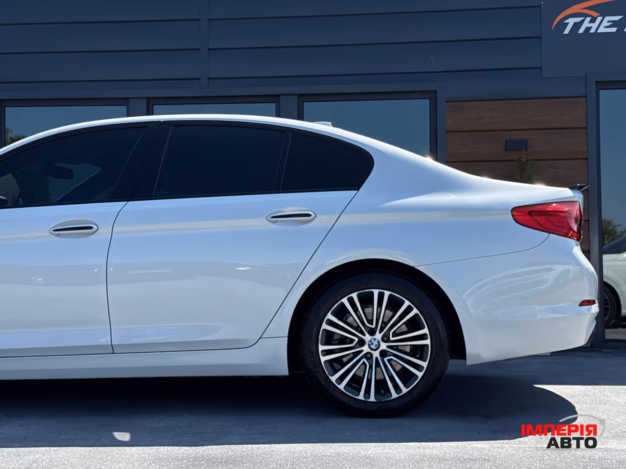 BMW 5 серії - фото 16