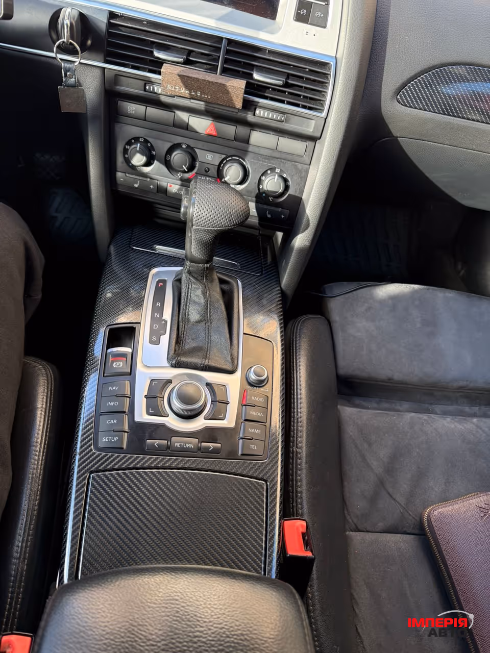 Audi A6 - фото 16