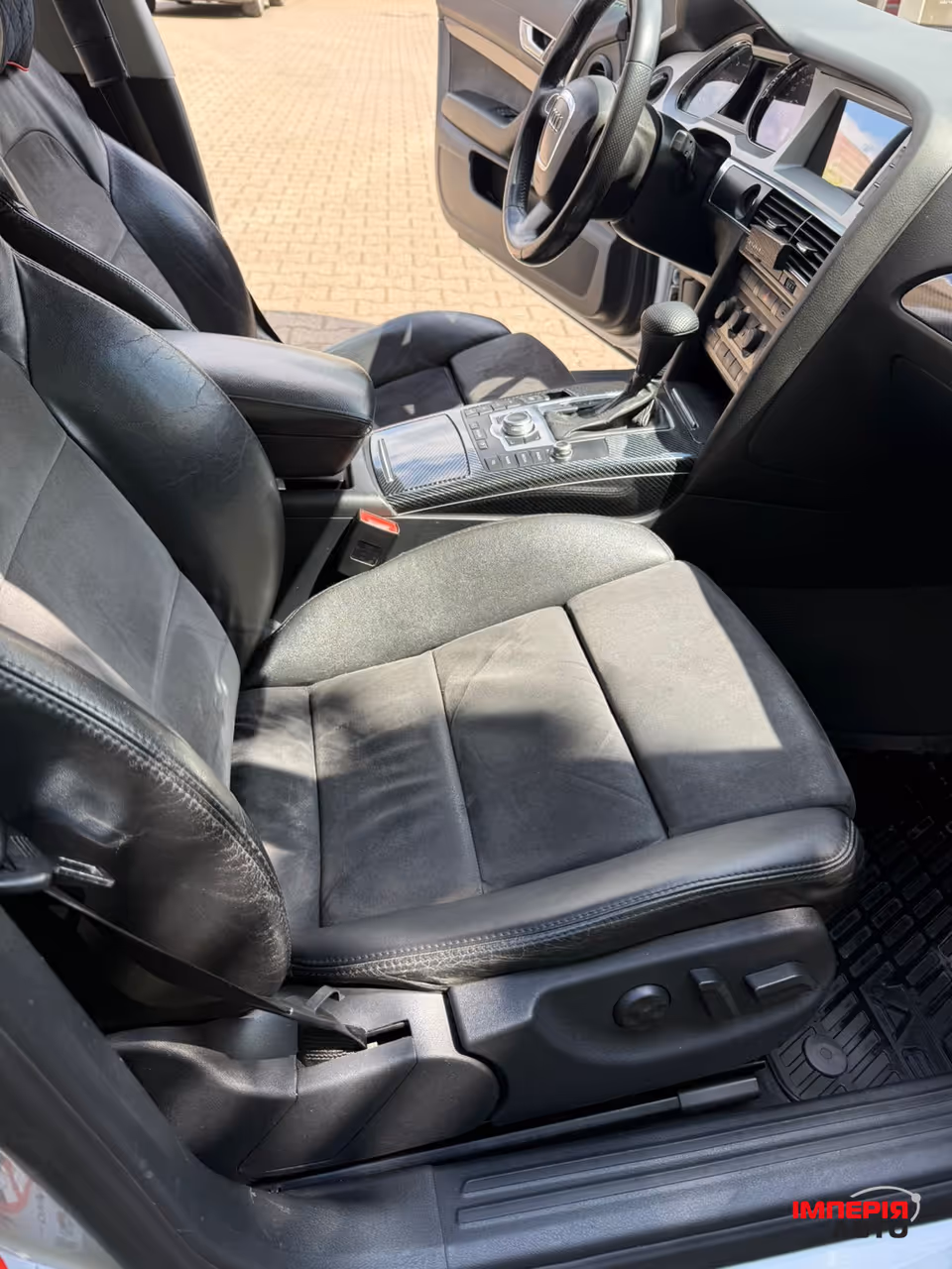 Audi A6 - фото 7
