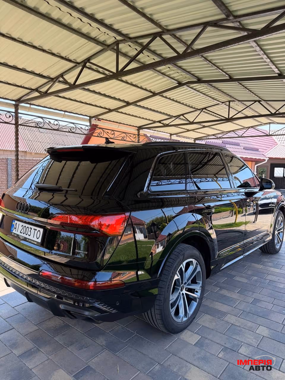 Audi Q7 - фото 6