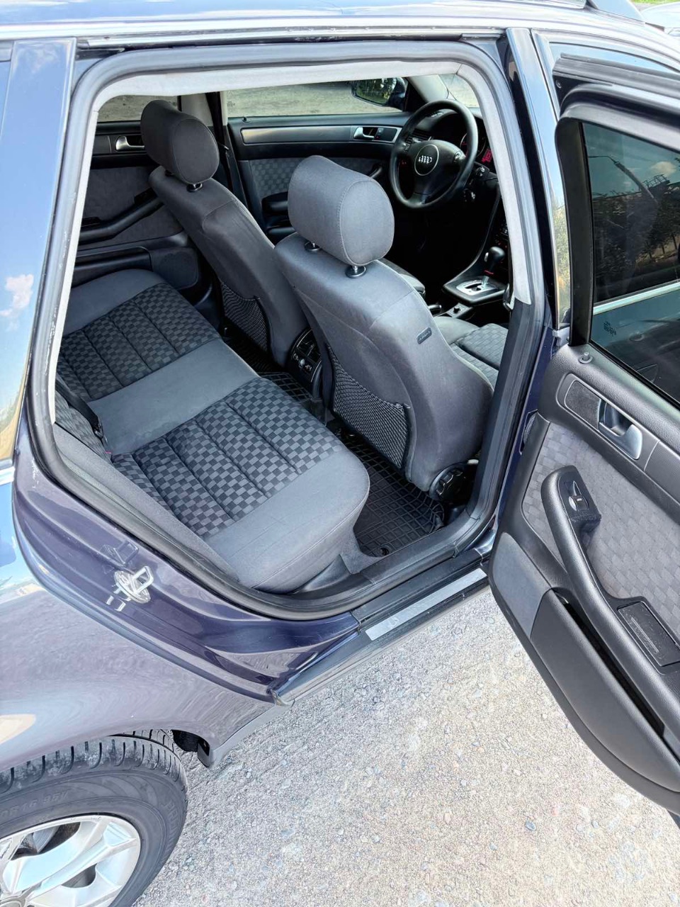 Audi A6 - фото 12