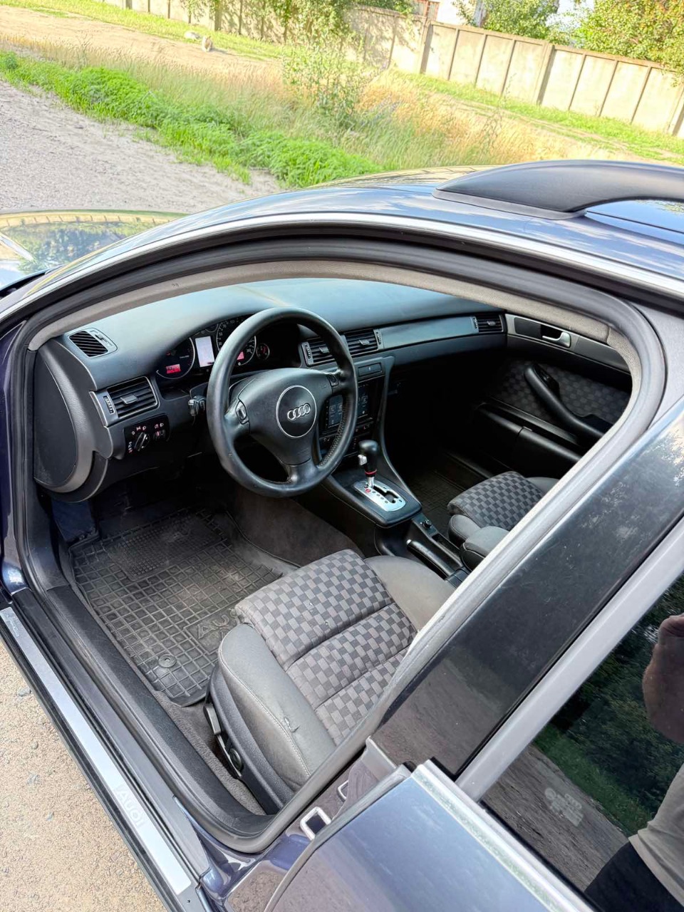 Audi A6 - фото 9