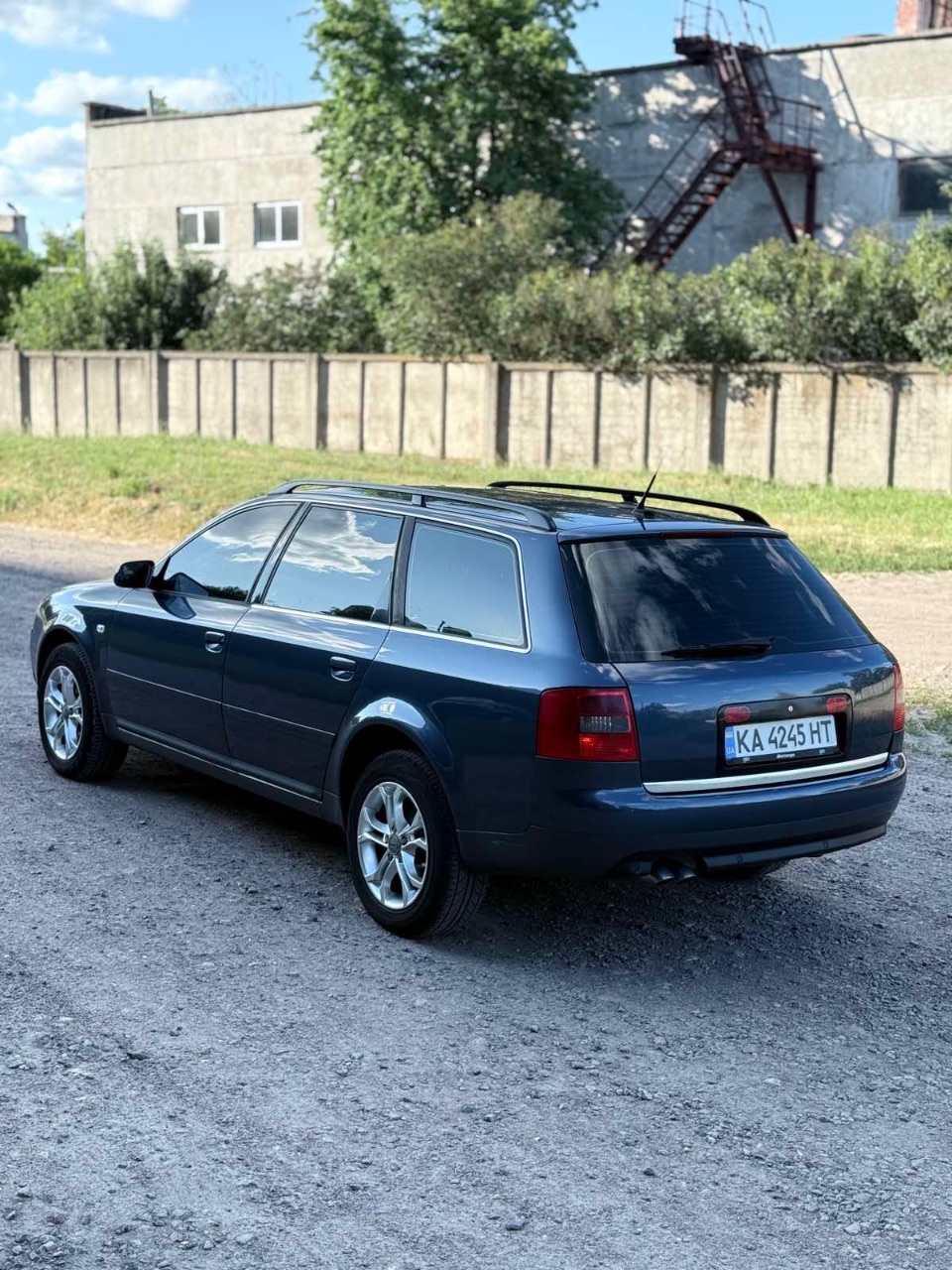 Audi A6 - фото 3