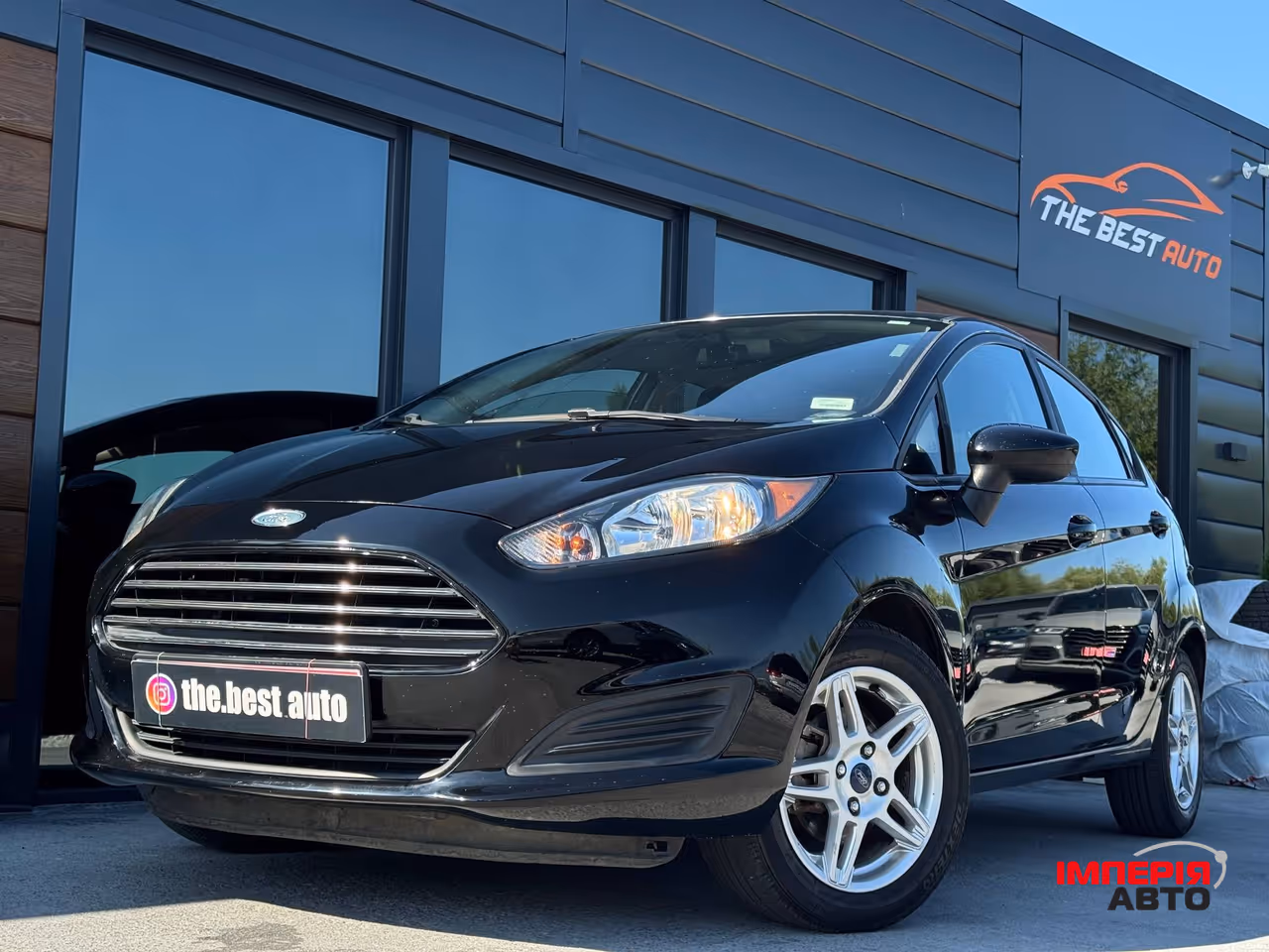 Ford Fiesta - фото 1