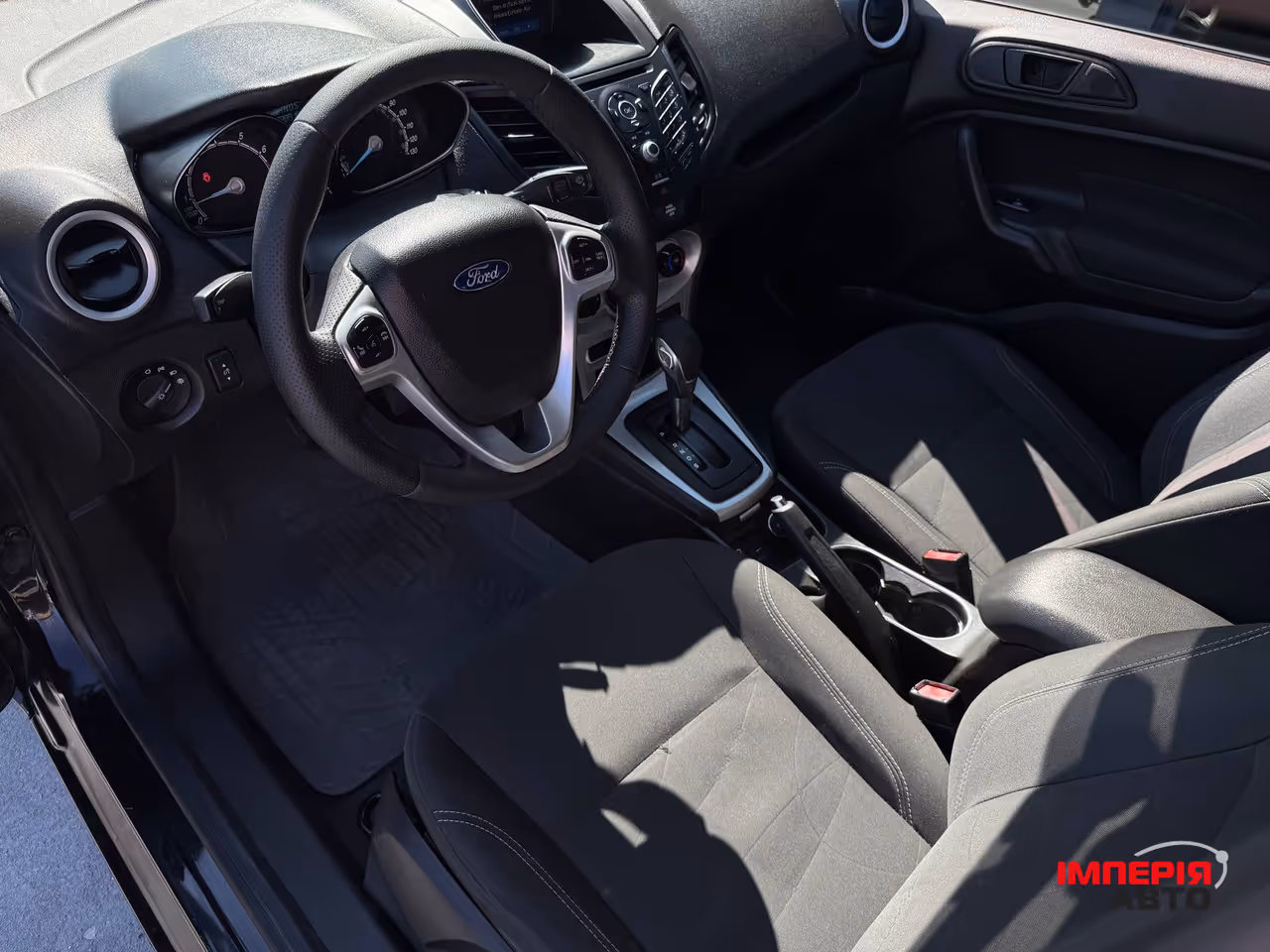 Ford Fiesta - фото 30