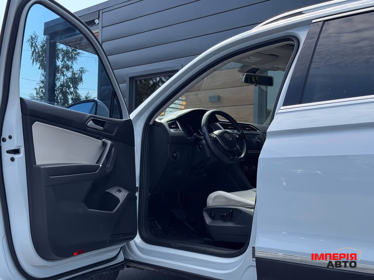 Volkswagen Tiguan - фото 28