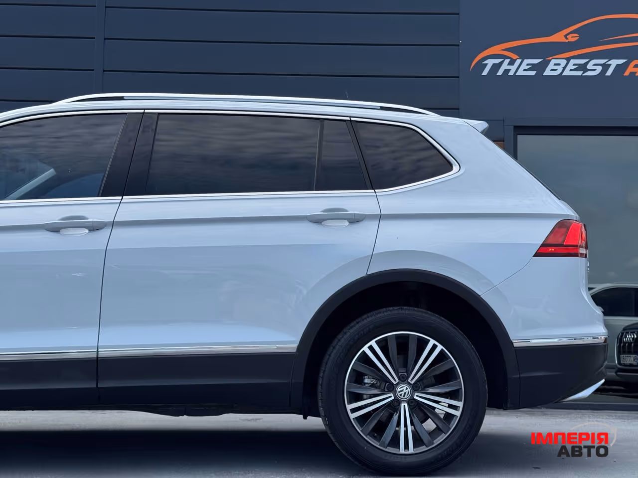 Volkswagen Tiguan - фото 19