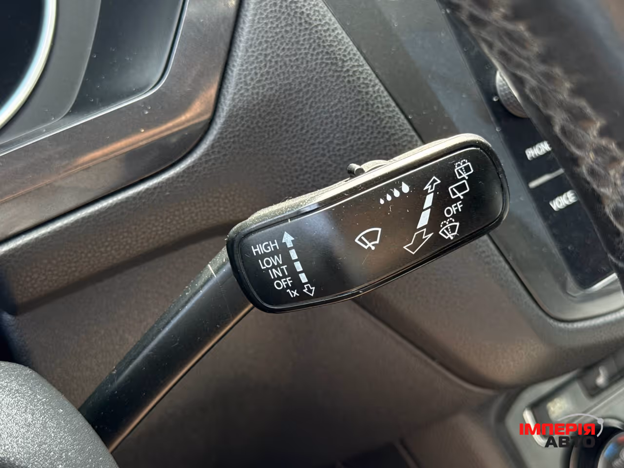 Volkswagen Tiguan - фото 48