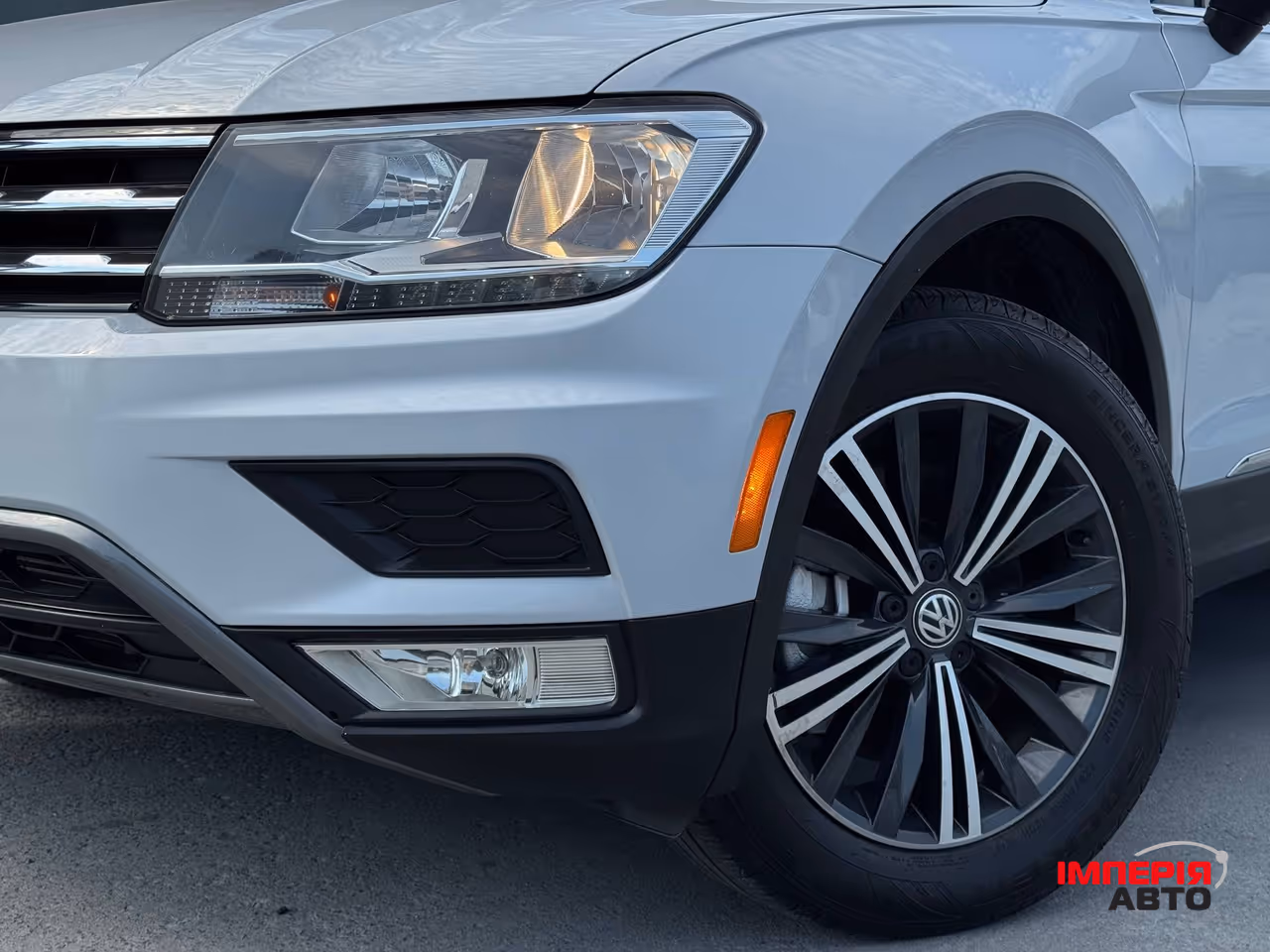 Volkswagen Tiguan - фото 6