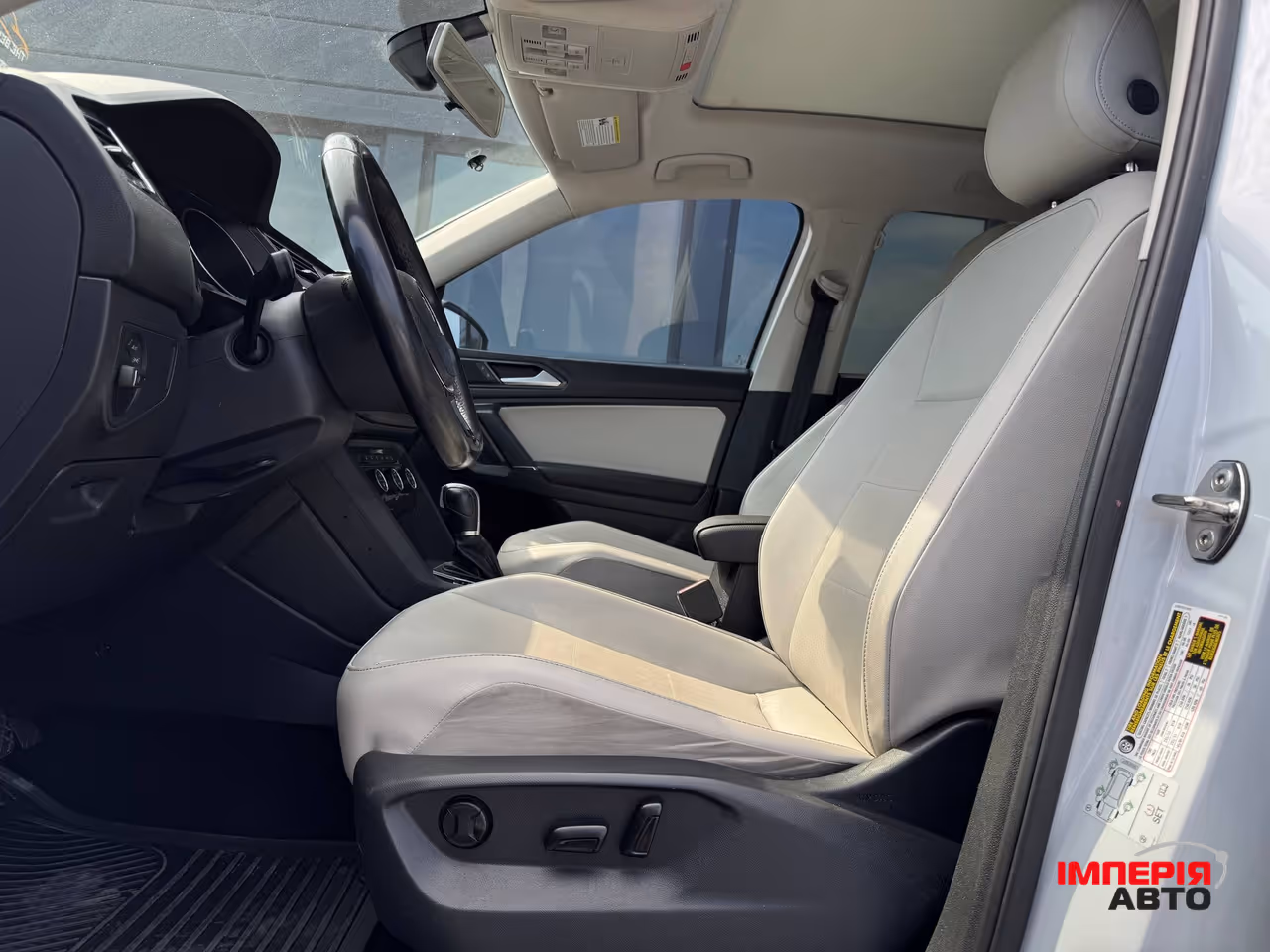 Volkswagen Tiguan - фото 35