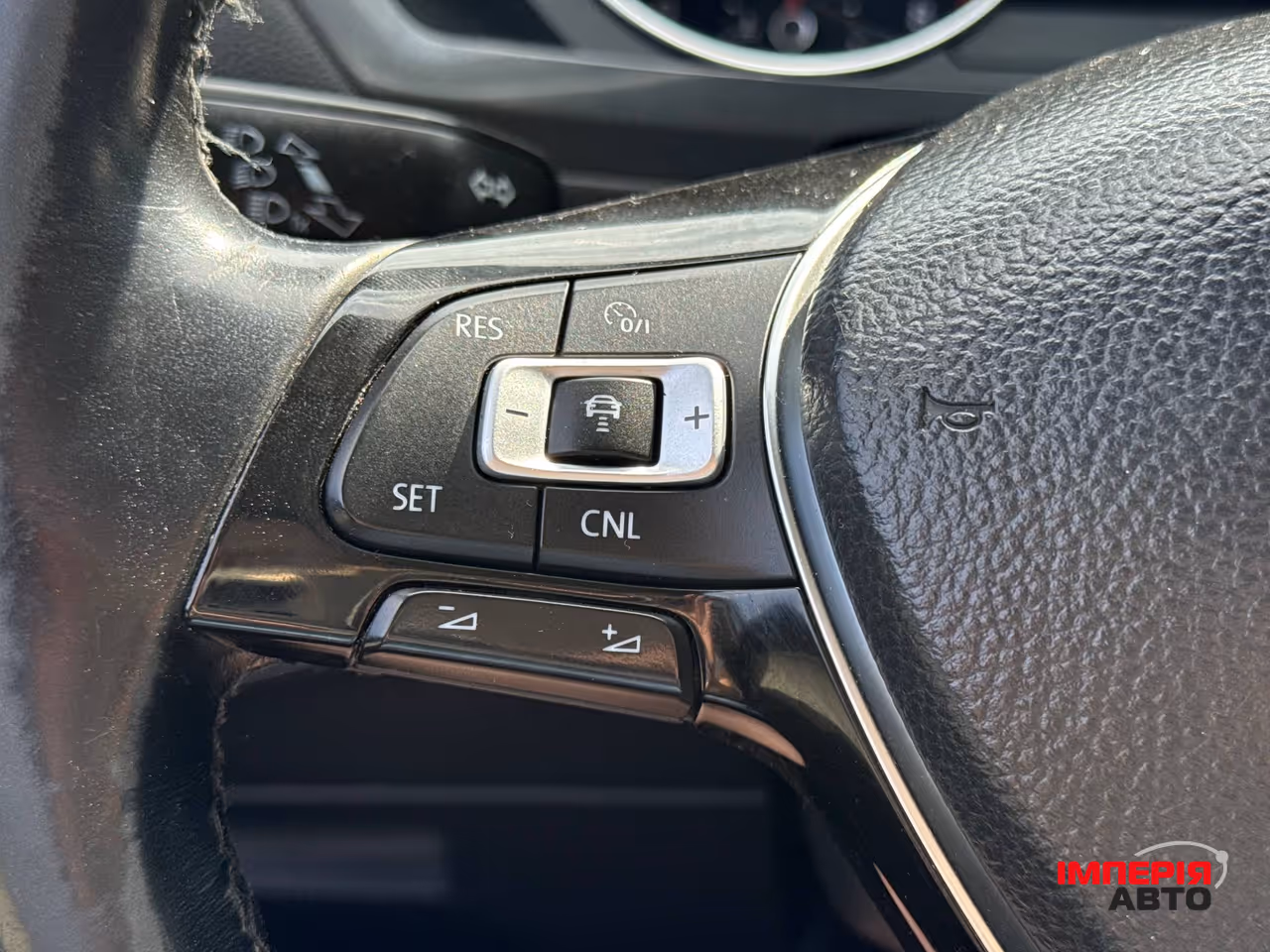 Volkswagen Tiguan - фото 44