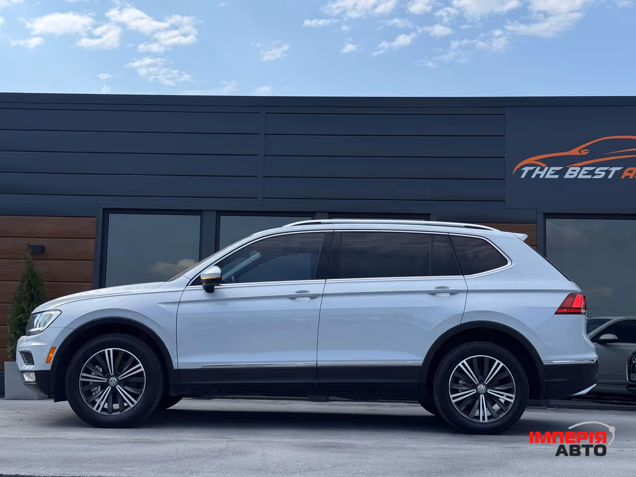 Volkswagen Tiguan - фото 17