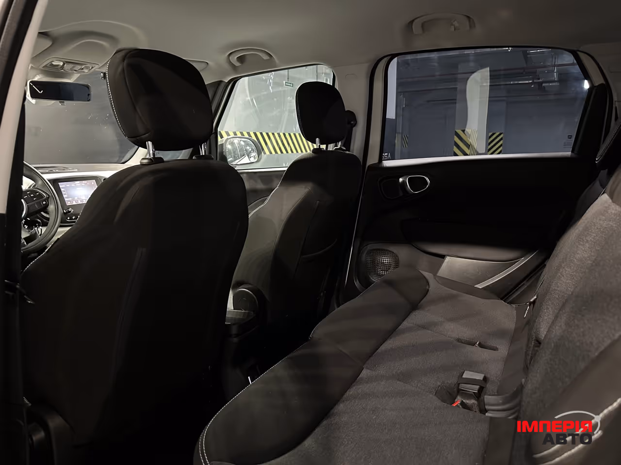 Fiat 500L - фото 10