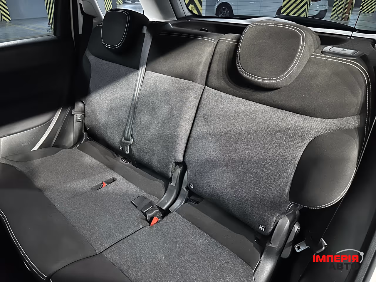 Fiat 500L - фото 11