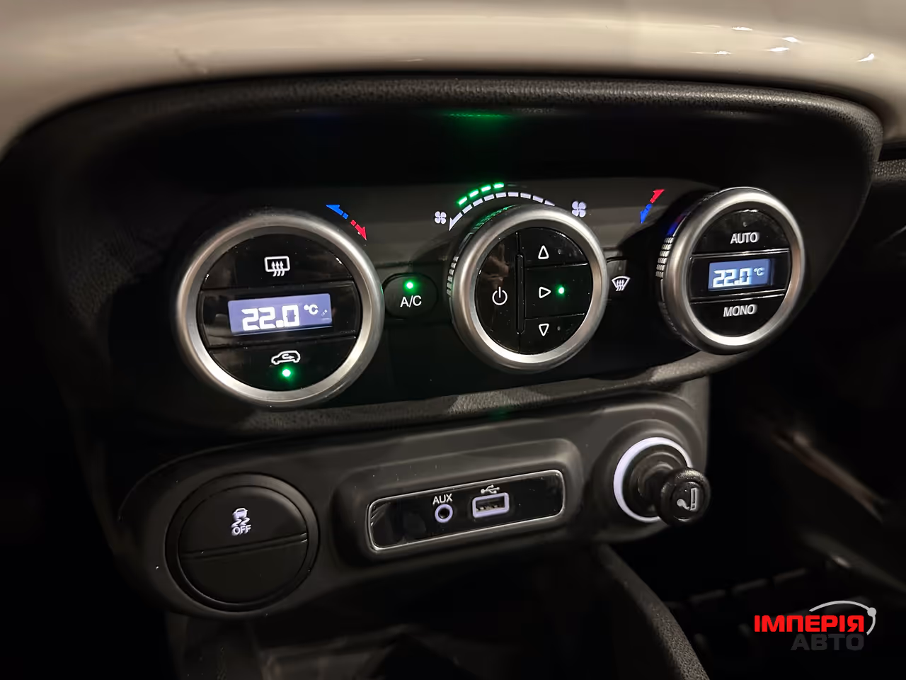 Fiat 500L - фото 18