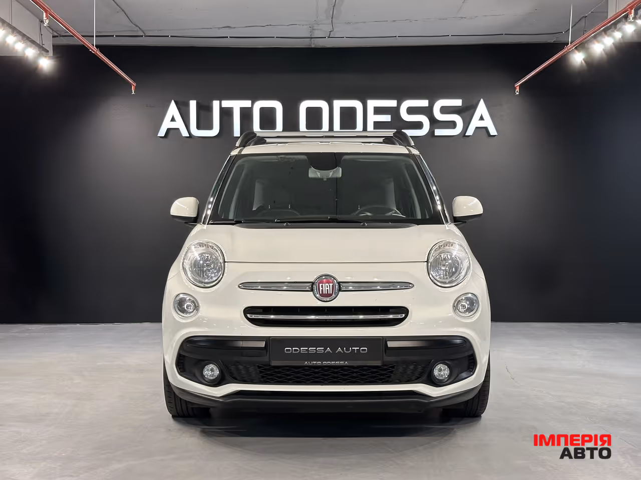 Fiat 500L - фото 1