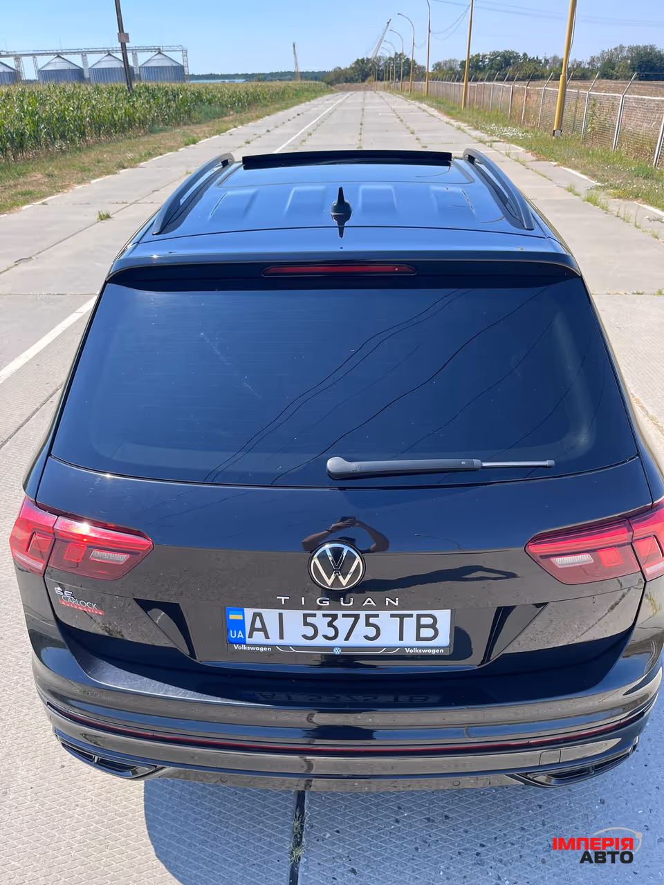Volkswagen Tiguan - фото 8