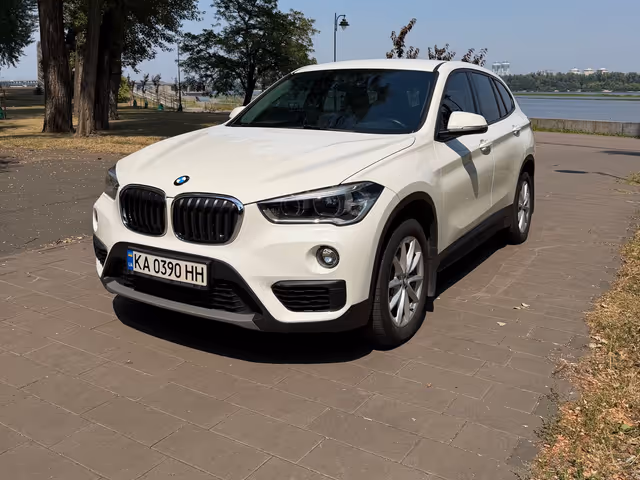 BMW X1 - зображення 1