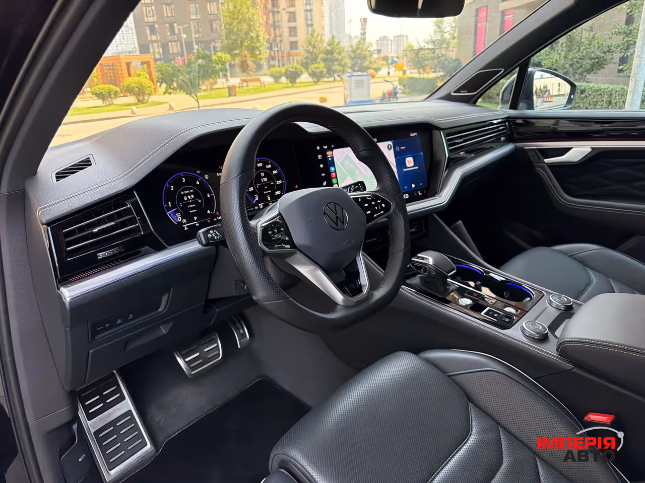 Volkswagen Touareg - фото 14