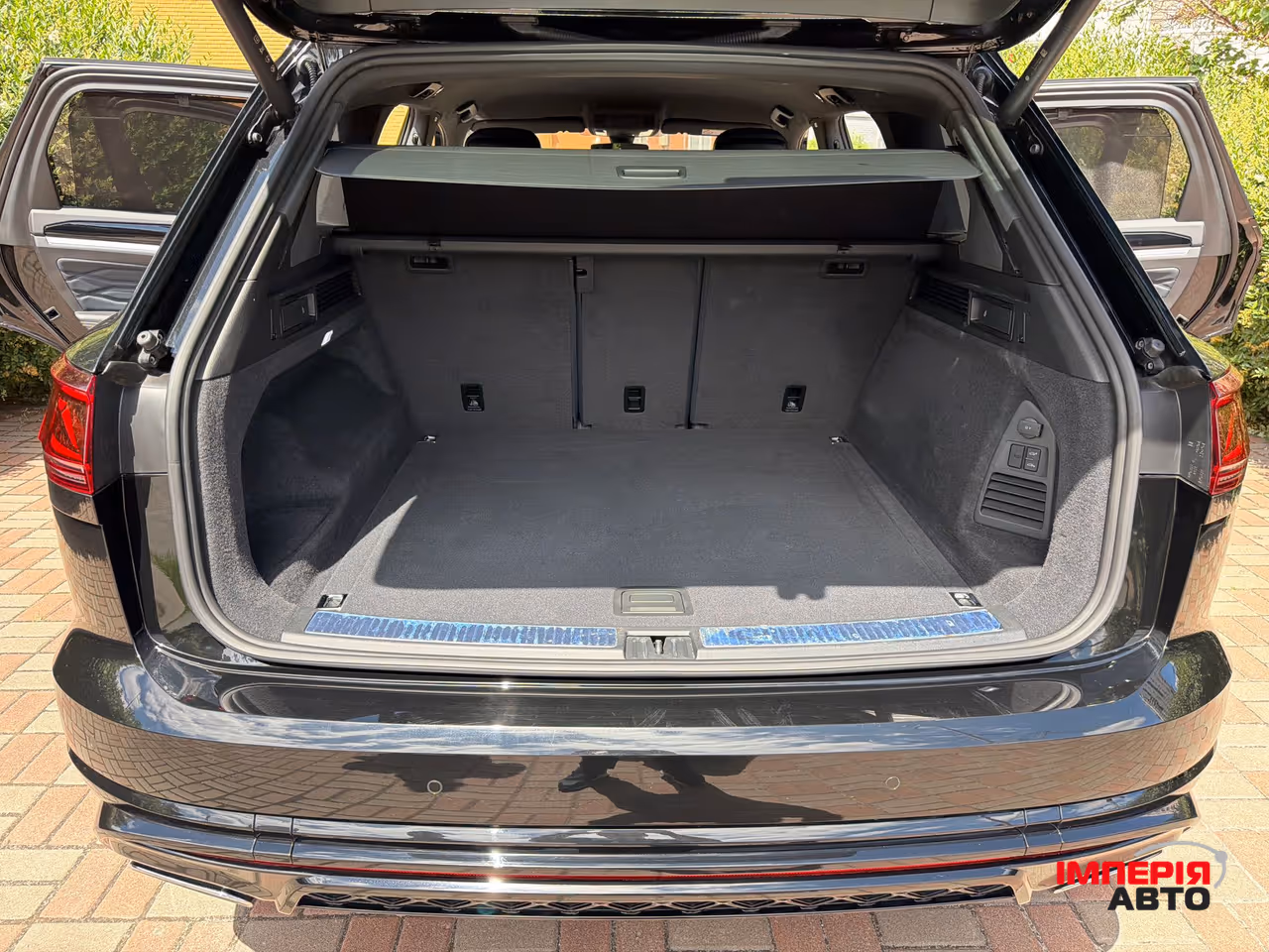 Volkswagen Touareg - фото 28