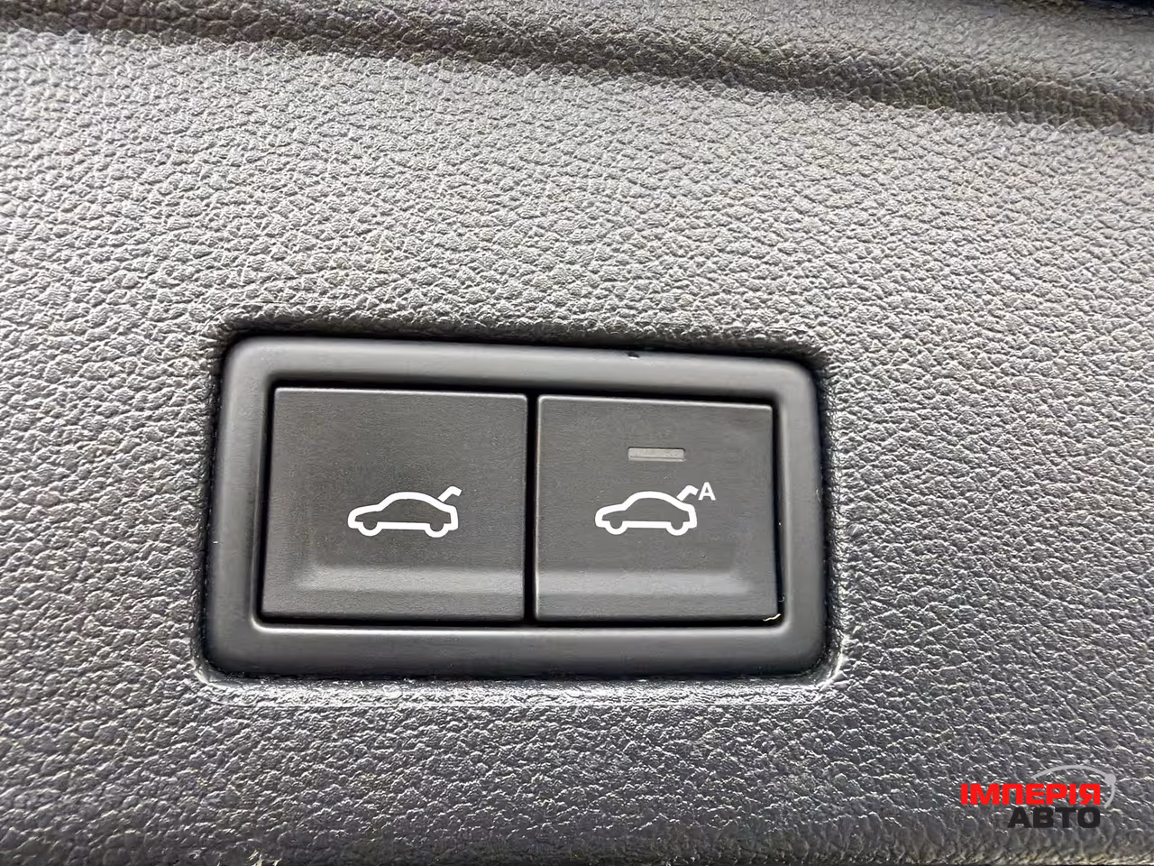 Volkswagen Touareg - фото 29
