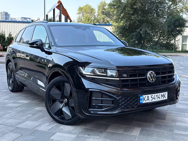 Volkswagen Touareg - зображення 1