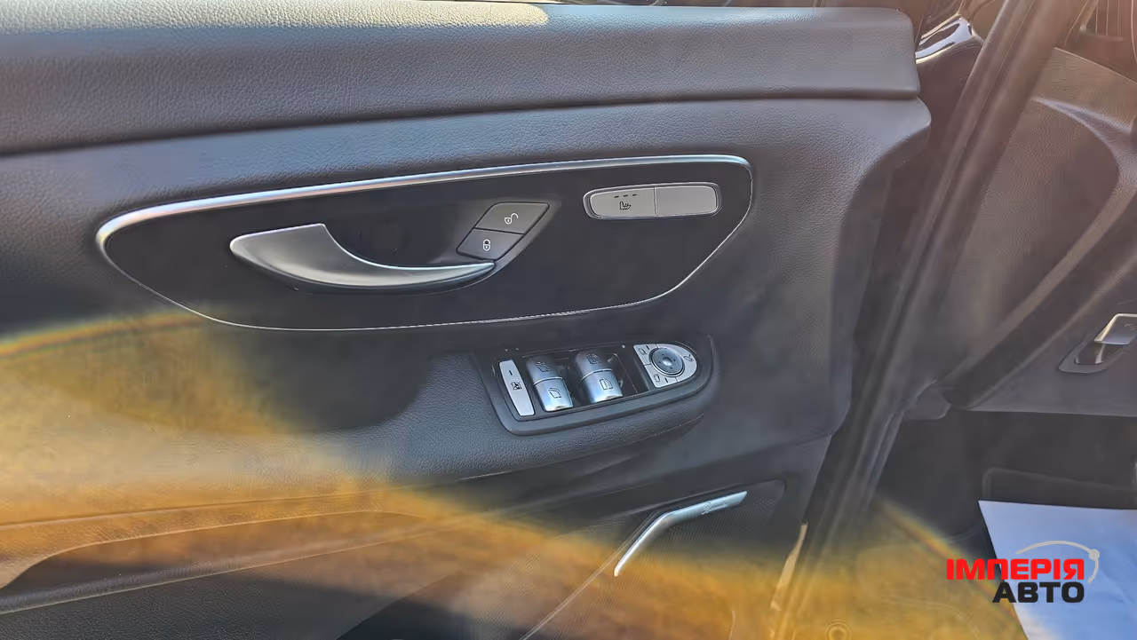 Mercedes-Benz V-Класс - фото 15