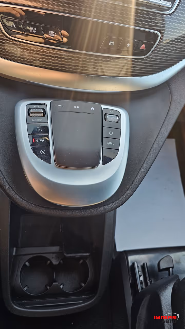 Mercedes-Benz V-Класс - фото 12