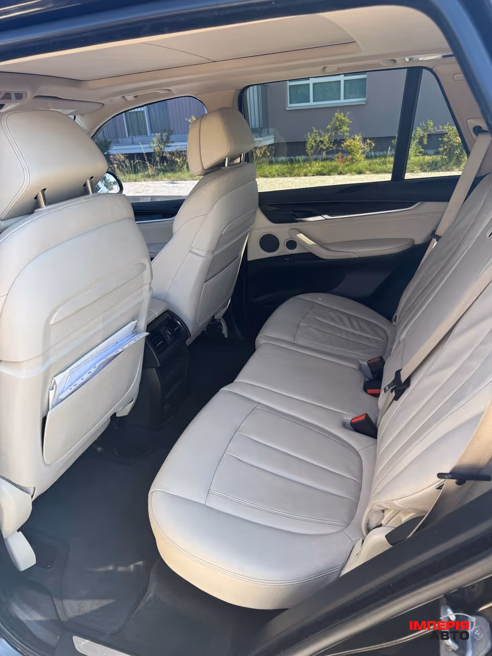 BMW X5 - фото 12