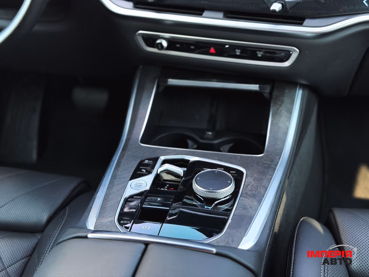 BMW X5 - фото 14