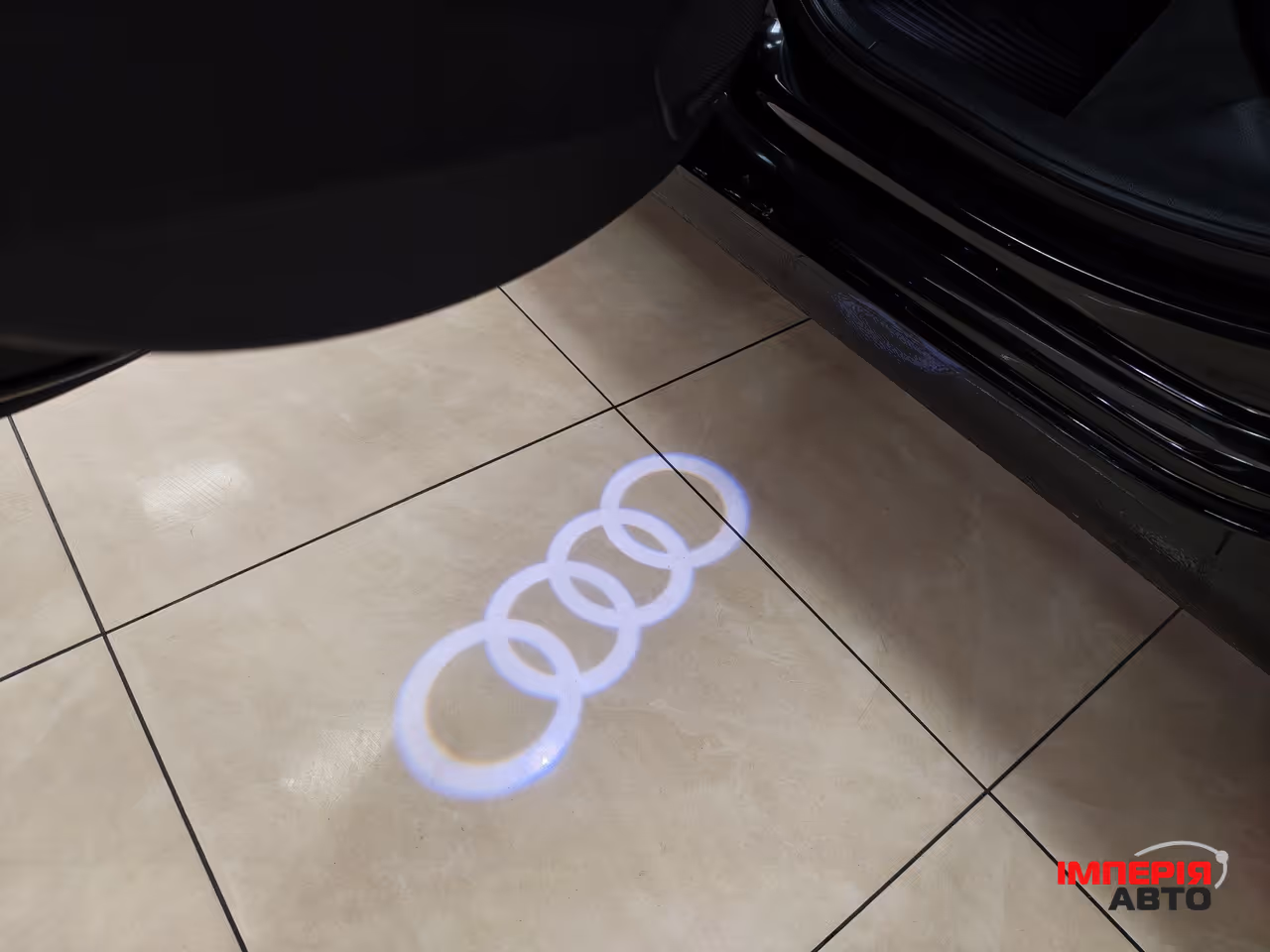 Audi A4 - фото 11
