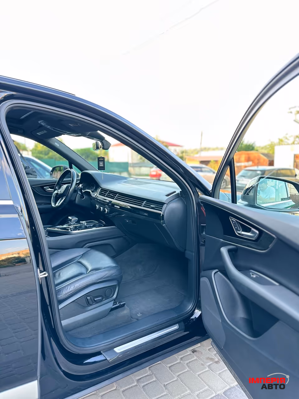 Audi Q7 - фото 14