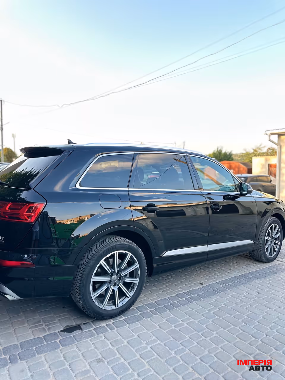 Audi Q7 - фото 8