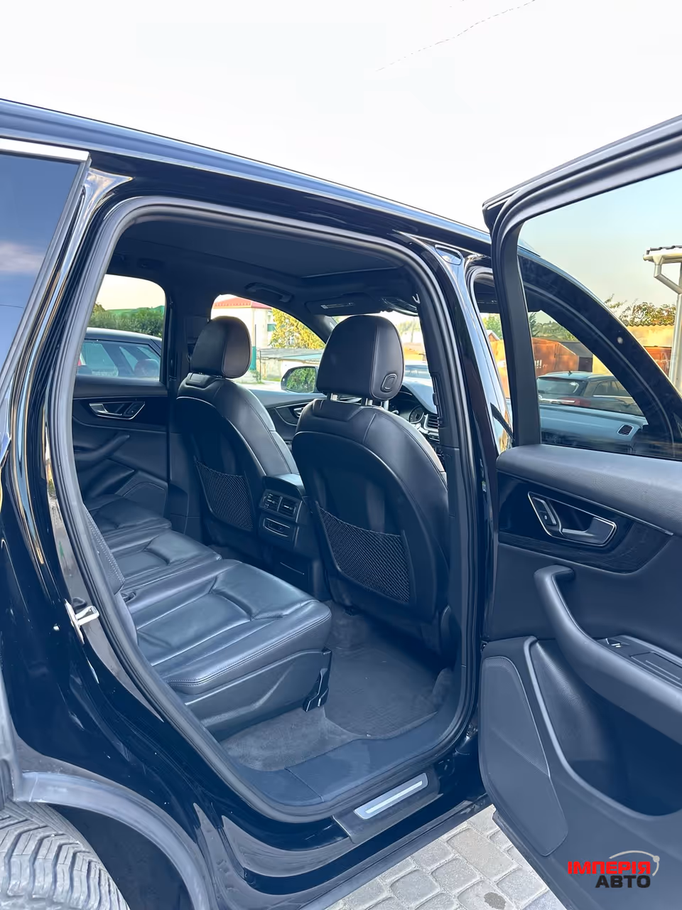 Audi Q7 - фото 13