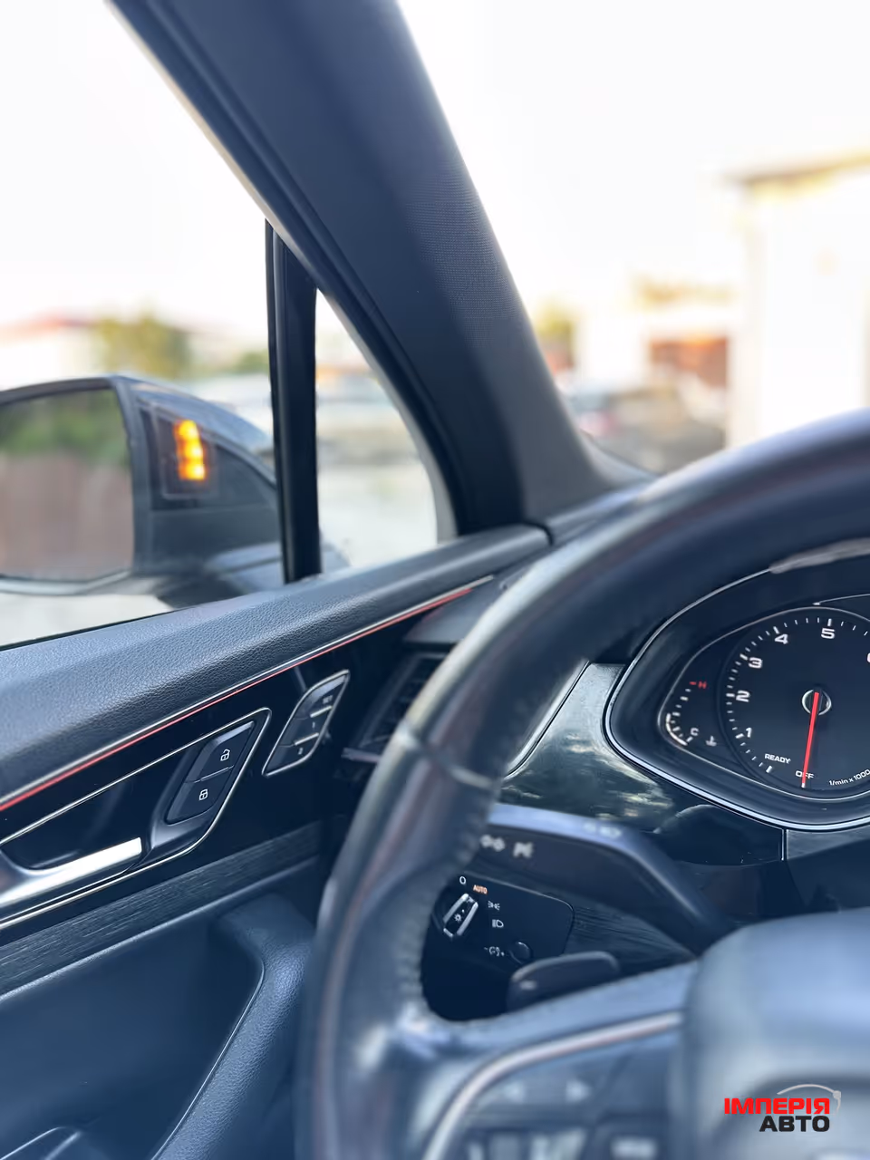 Audi Q7 - фото 18