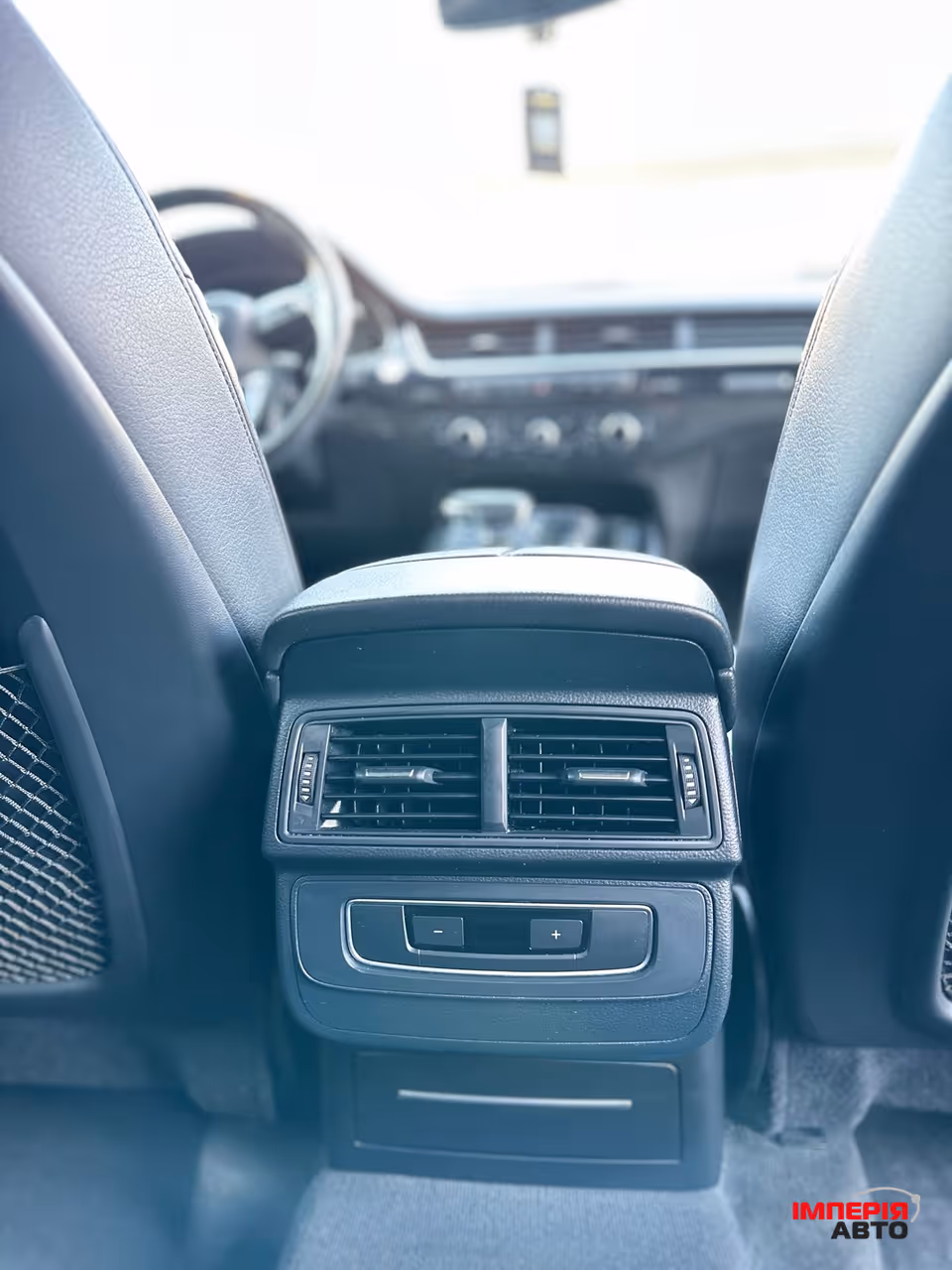 Audi Q7 - фото 15