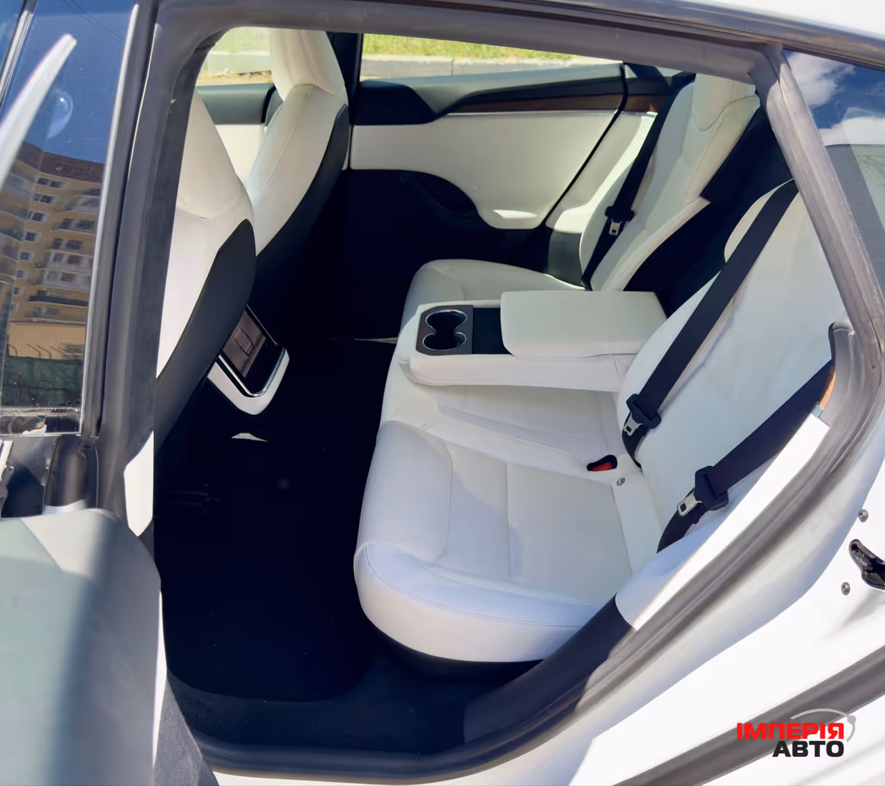Tesla Model S - фото 11