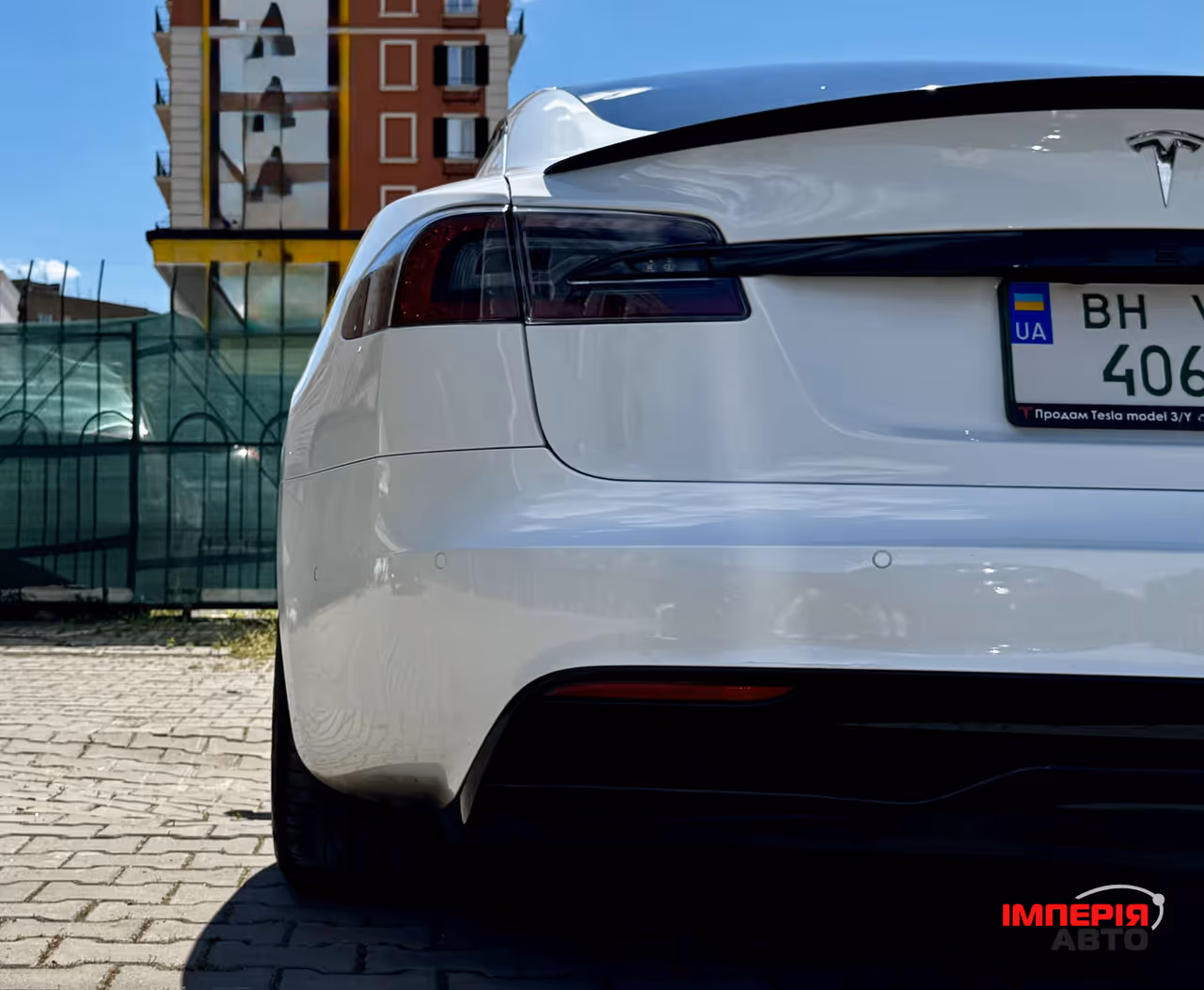 Tesla Model S - фото 8