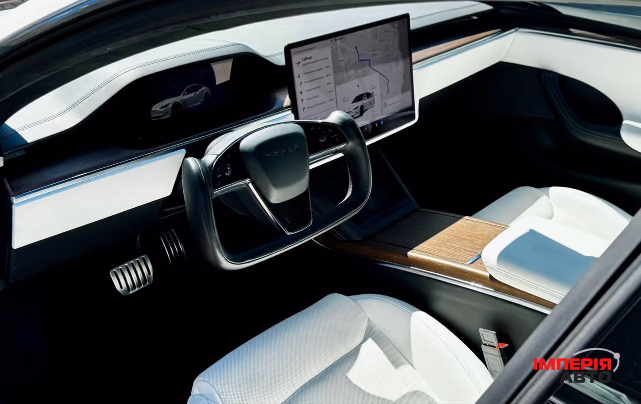 Tesla Model S - фото 18