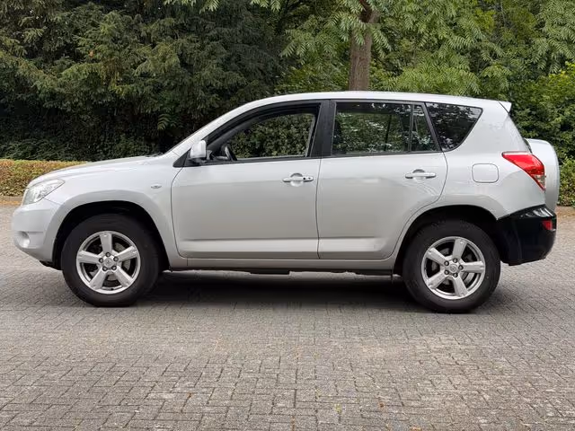 Toyota RAV4 - зображення 5