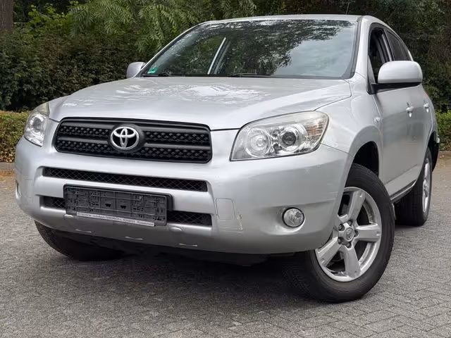 Toyota RAV4 - зображення 2