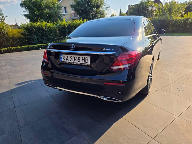 Mercedes-Benz E-Класс - зображення 5