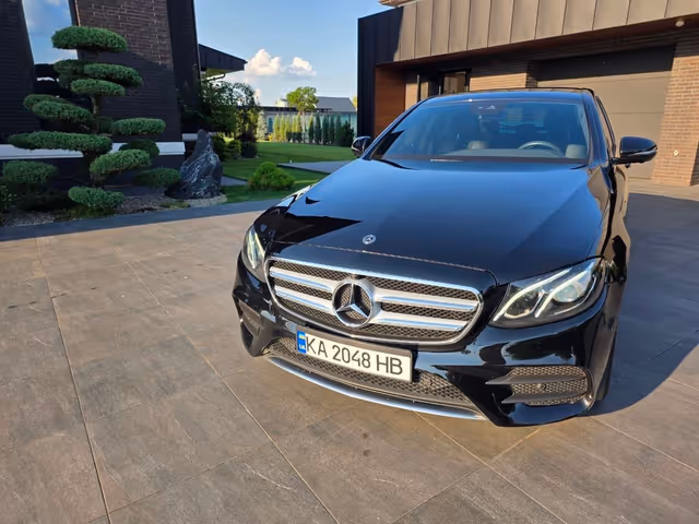 Mercedes-Benz E-Класс - зображення 1