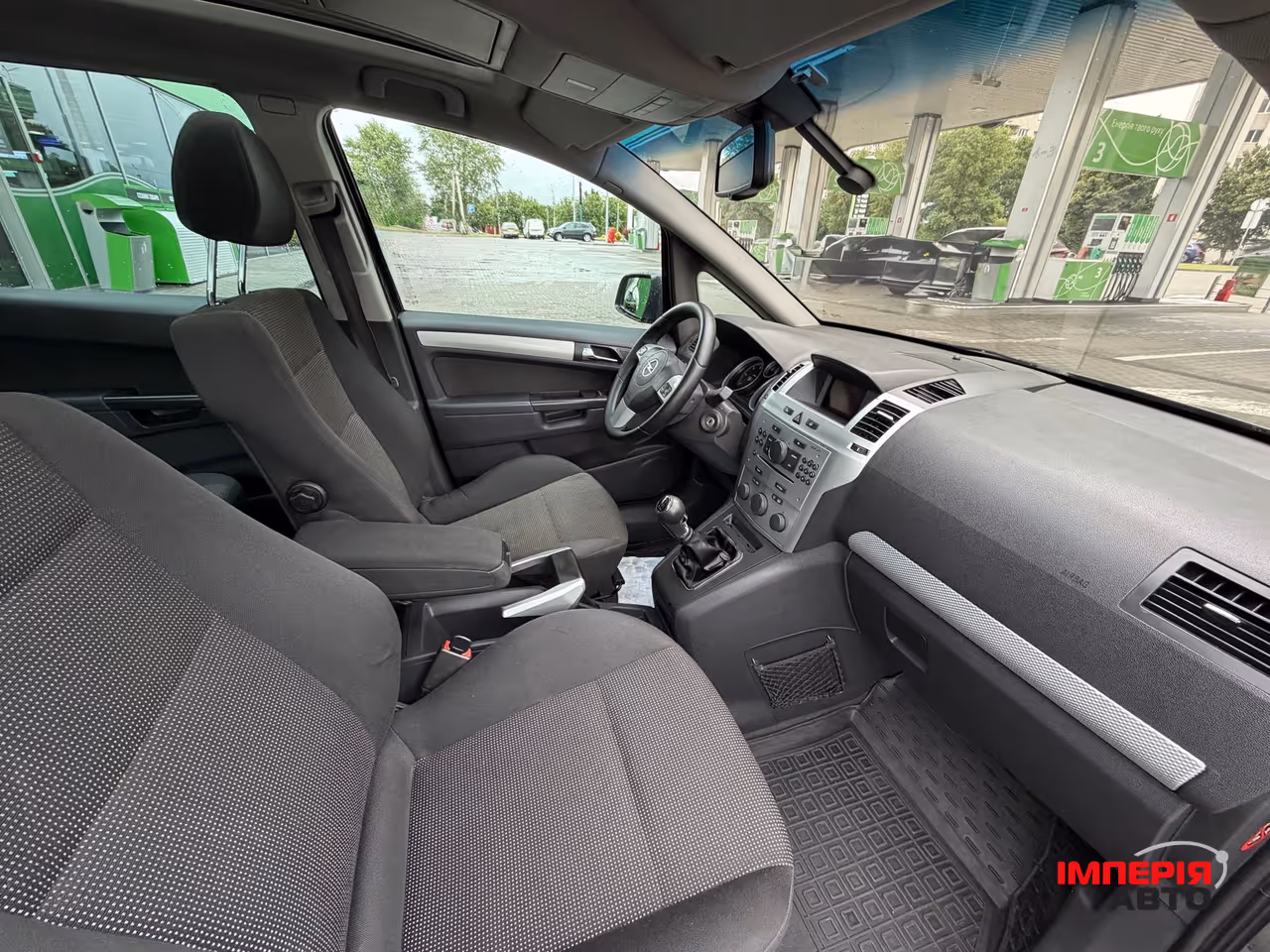 Opel Zafira - фото 9