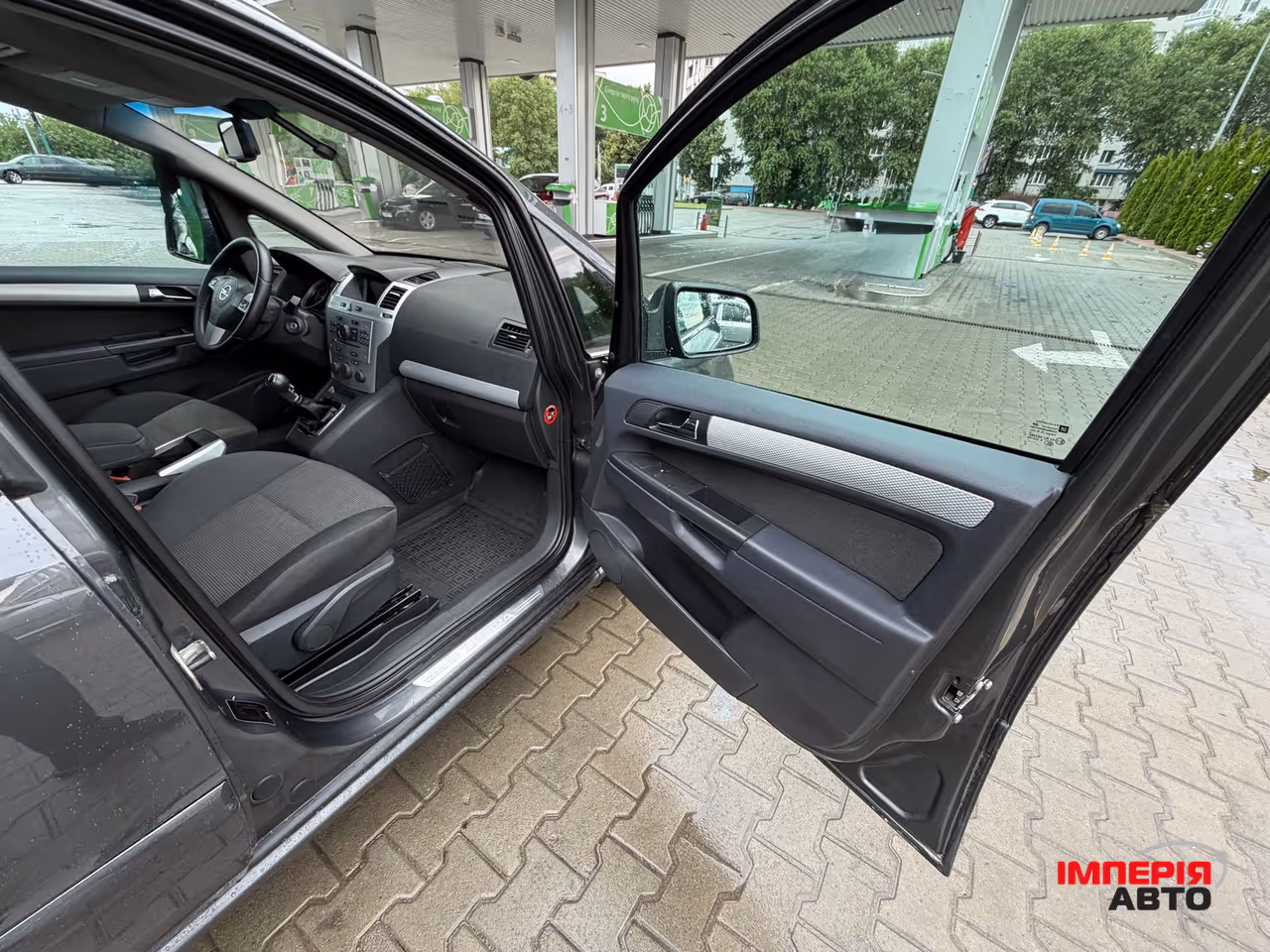 Opel Zafira - фото 8
