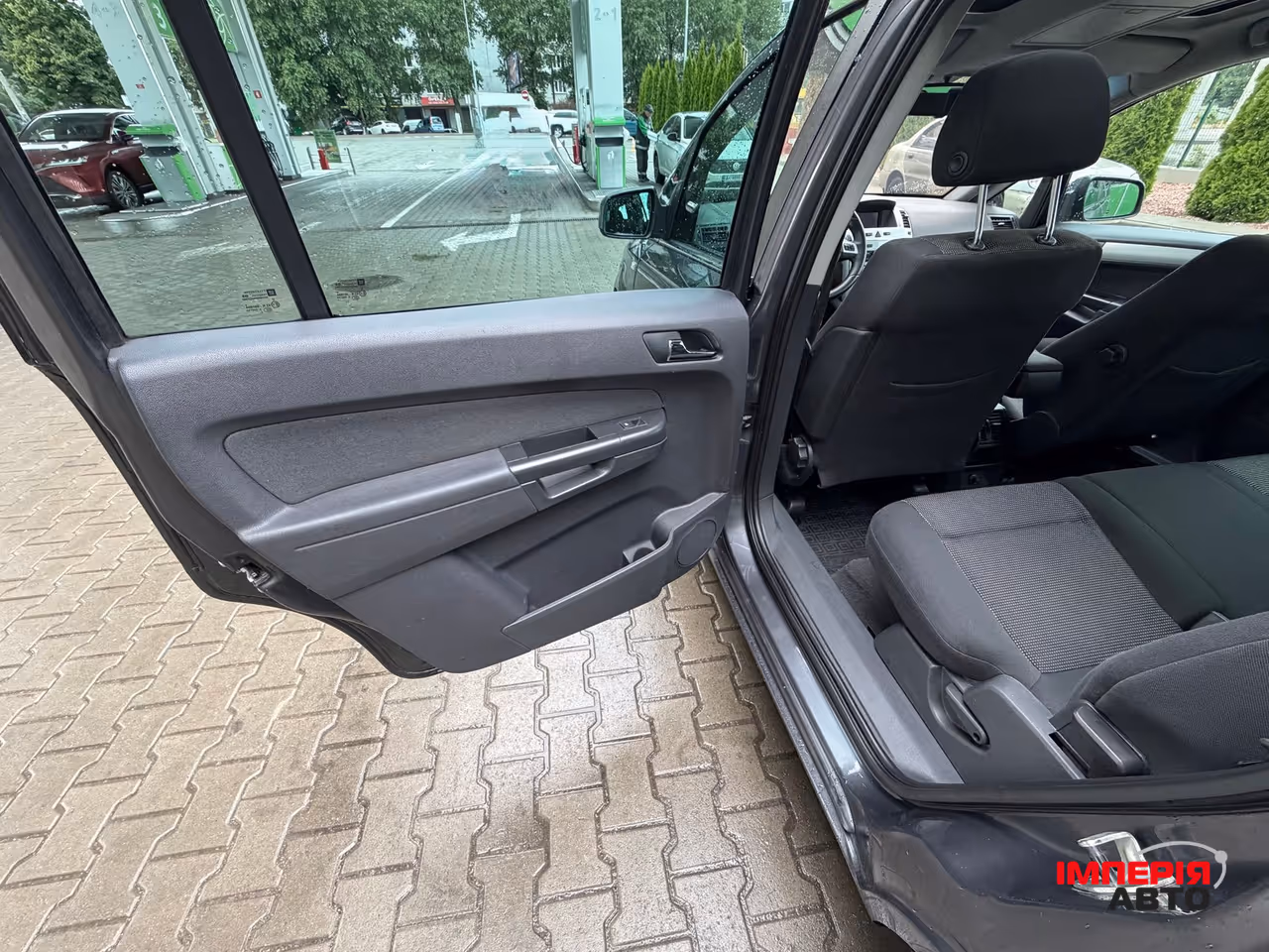 Opel Zafira - фото 14