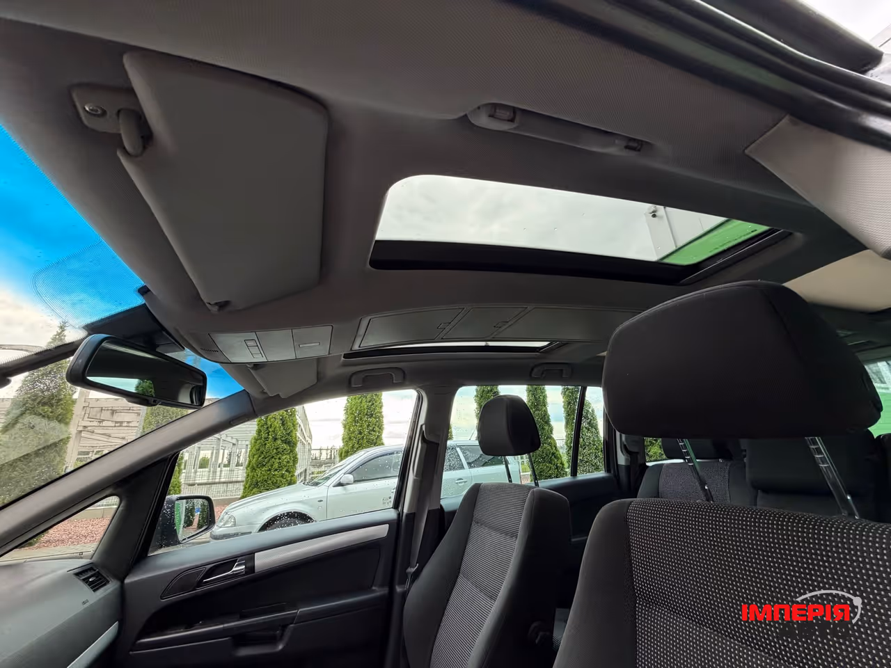Opel Zafira - фото 18